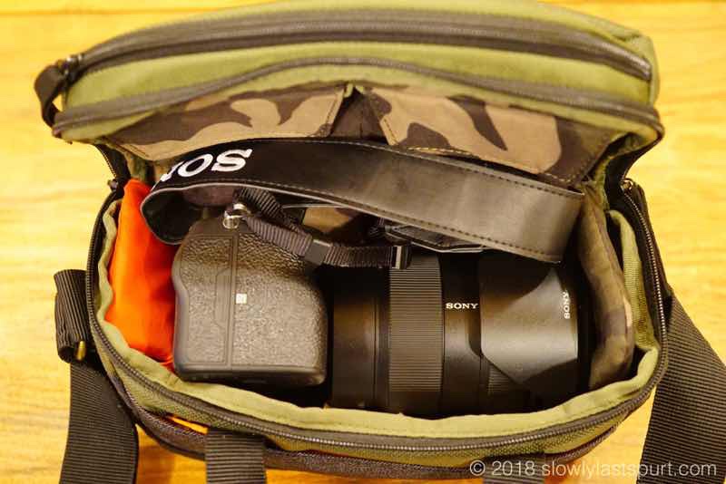 Manfrotto MB MS-SB-GR Lightweight Street Camera Shoulder Bag for CSC, Green
